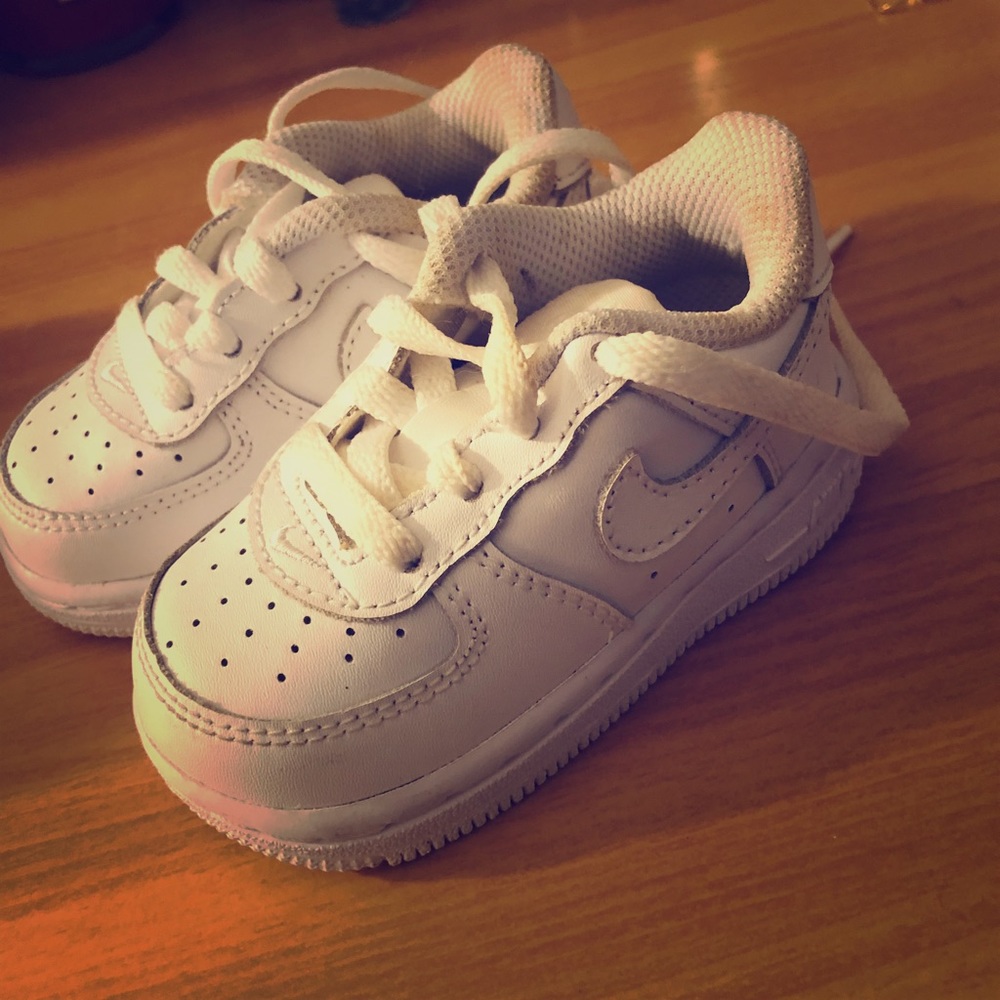 Kids 4C Nike Air Force sneakers